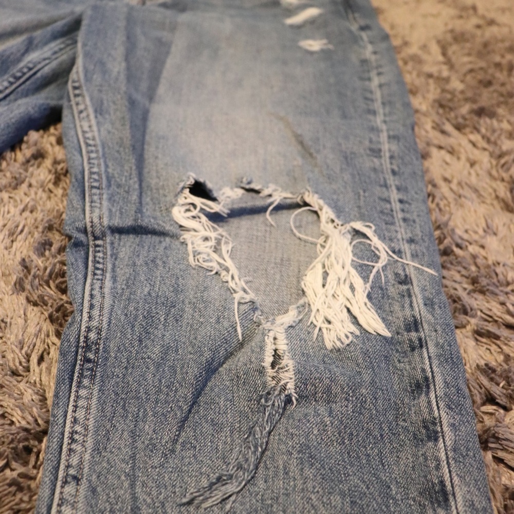 GAP Ripped Mom Jeans - Picture 2 of 8